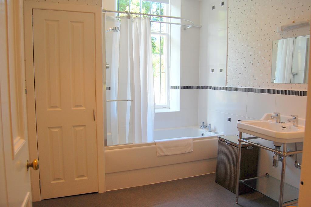 Regent Terrace, Central And Charming, Quiet EDI Room photo