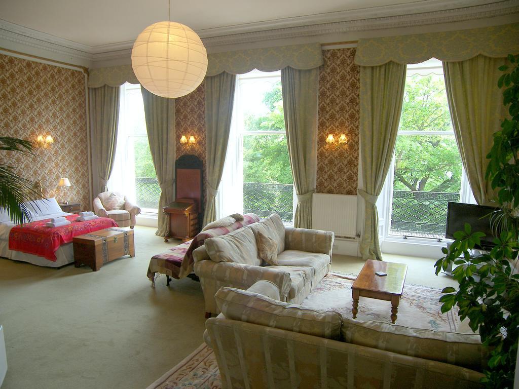 Regent Terrace, Central And Charming, Quiet EDI Room photo